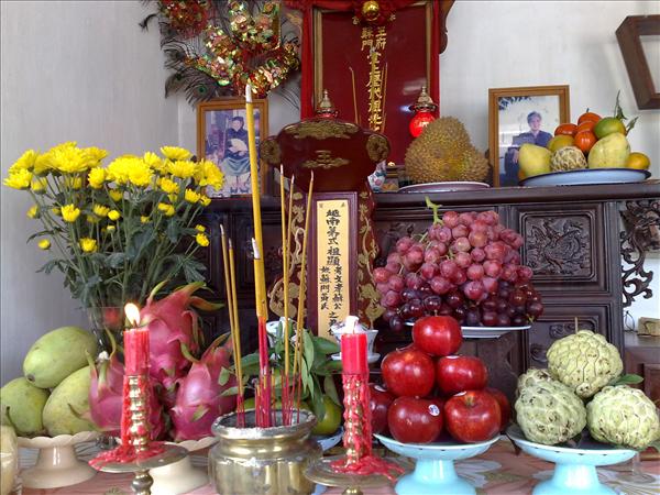 vietnamese-altar2